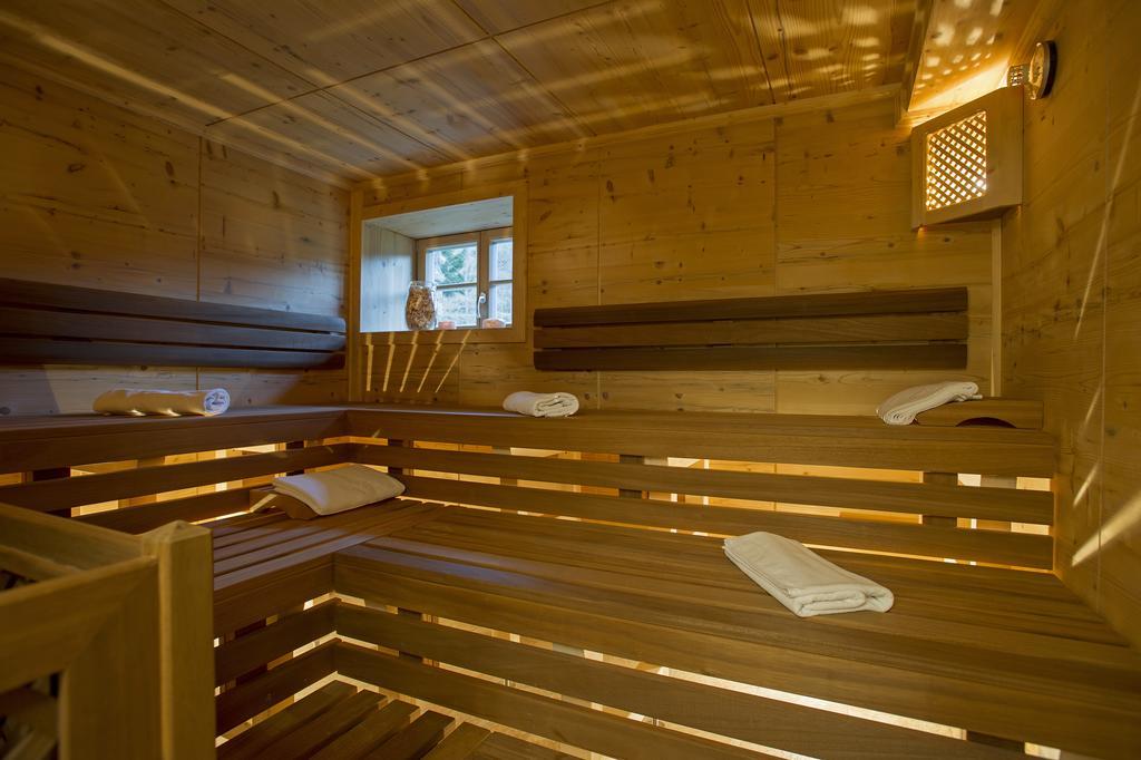 Silentium Dolomites Chalet Since 1600 Monguelfo-Tesido / Welsberg-Taisten Eksteriør bilde